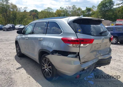 2017 Toyota Highlander Se из США, поврежденный, VIN 5TDJZRFH2HS361282